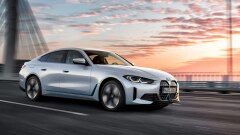 Il CEO di BMW lancia l'allarme: "Pericoloso abbandonare i motori a combustione" Il CEO di BMW lancia l'allarme: "Pericoloso abbandonare i motori a combustione"