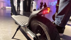Nilox presenta M1, nuovo monopattino elettrico con chiave NFC e frecce posteriori Nilox presenta M1, nuovo monopattino elettrico con chiave NFC e frecce posteriori
