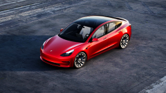 Tesla richiama mezzo milione di auto: Model 3 e S a rischio Tesla richiama mezzo milione di auto: Model 3 e S a rischio