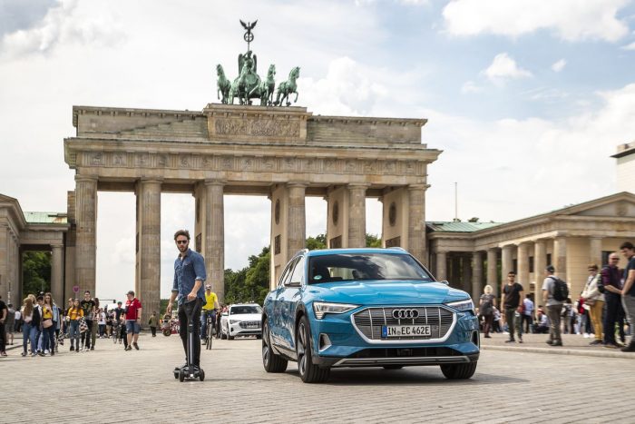 Guerra in Ucraina, Audi sospende gli ordini per le plug-in ibride in Europa Guerra in Ucraina, Audi sospende gli ordini per le plug-in ibride in Europa