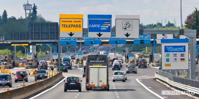 Il cashback autostrade finisce nel mirino dell'Antitrust: prima multa e ricalcolo dei rimborsi Il cashback autostrade finisce nel mirino dell'Antitrust: prima multa e ricalcolo dei rimborsi