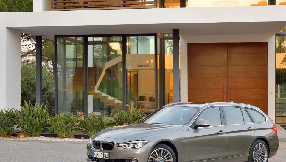 BMW 330dA Touring xDrive Sport (59 punti)