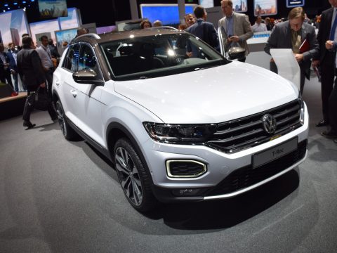 Volkswagen T-Roc, il SUV compatto