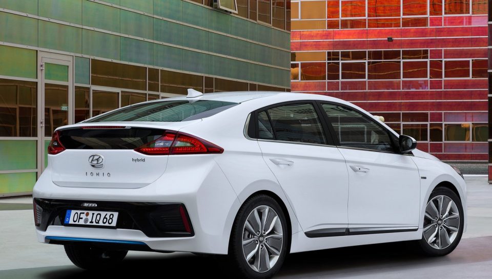 Hyundai-Ioniq-2017-1600-20