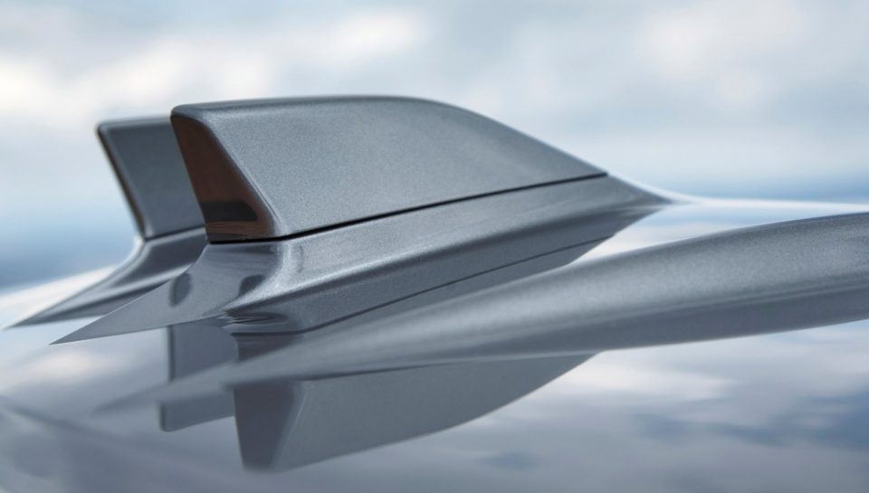 Land Rover Range Rover Evoque Coupé antenna