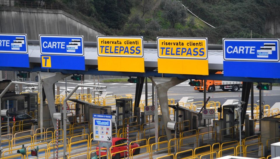 Autostrade: corsie preferenziali Telepass al casello