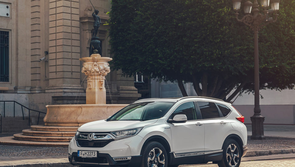 Honda confirms economy and emissions data for CR-V Hybrid,  and