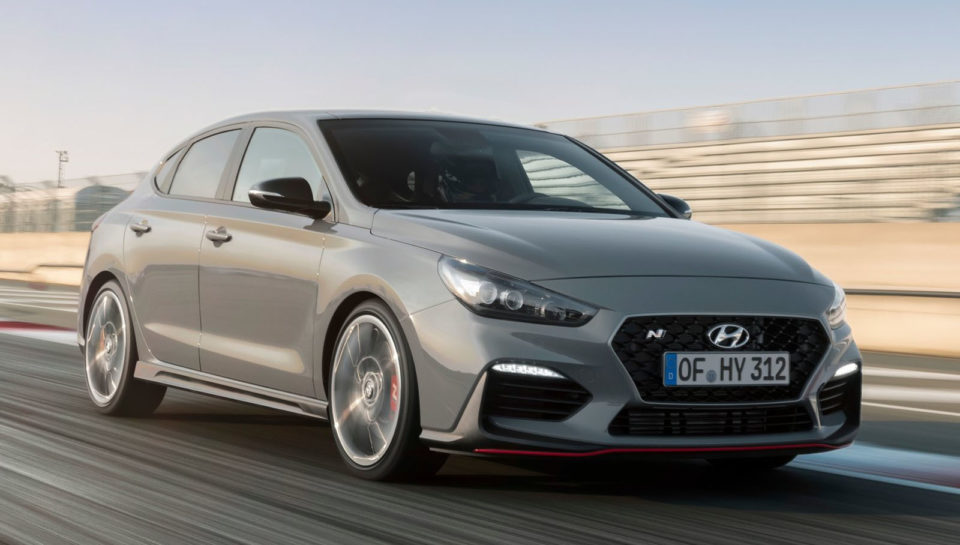 Hyundai-i30_Fastback_N-2019-1600-06