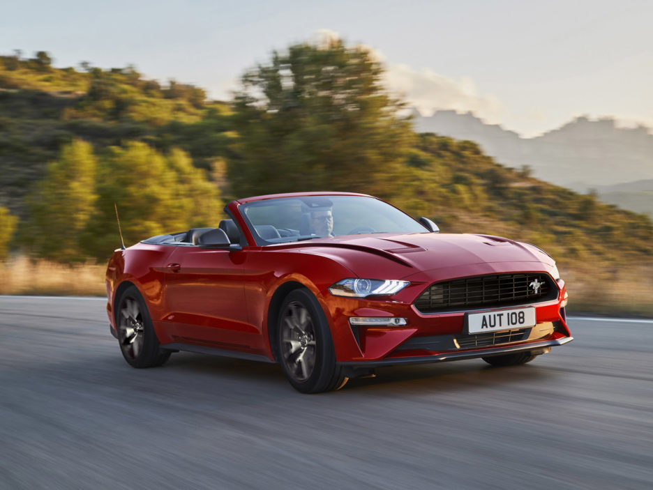 1768984_FORD_2019_MUSTANG_2.3_03