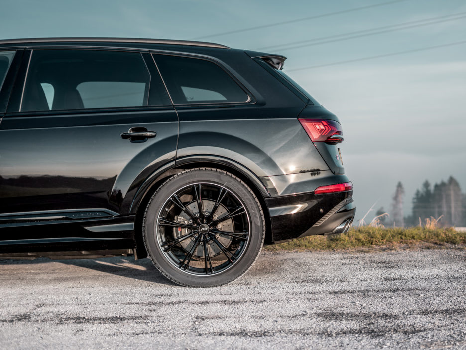 Audi_SQ7_Facelift_GR22_black-4