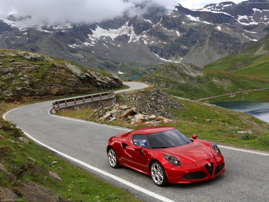 Alfa Romeo 4C vista dall’alto