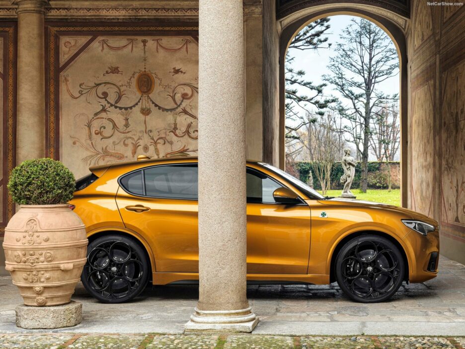 Alfa Romeo Stelvio Quadrifoglio profilo