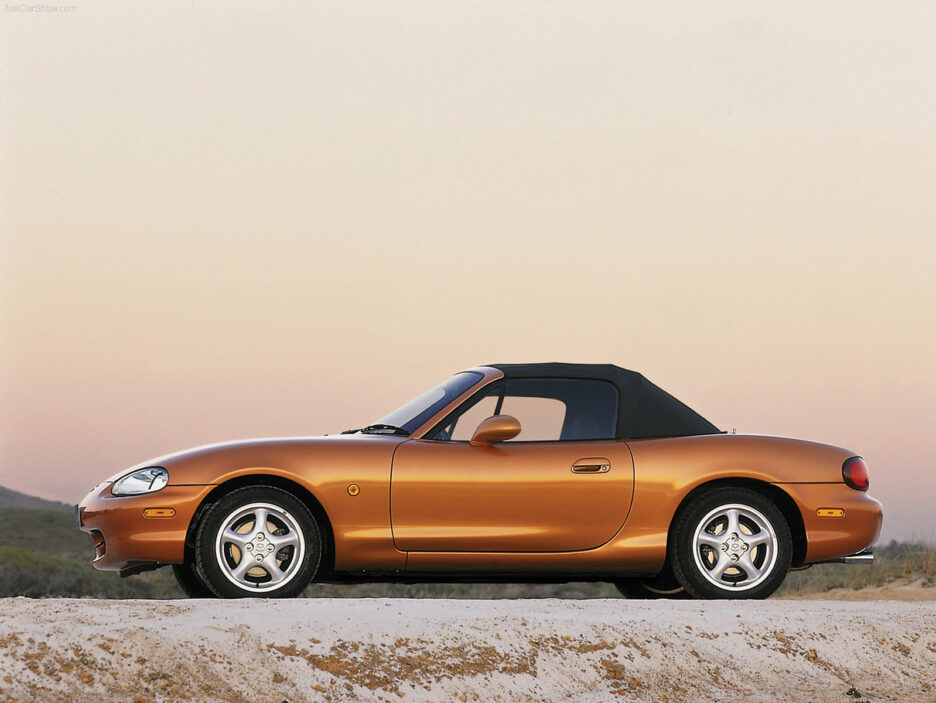 Mazda MX-5 NB profilo chiusa