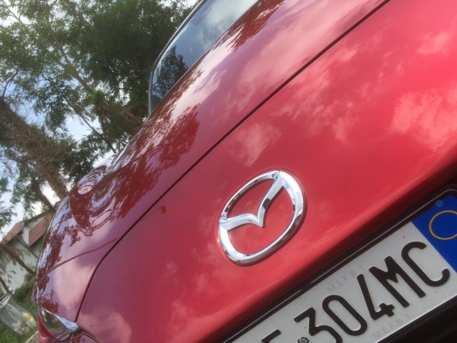 Mazda MX-5 logo Mazda 2