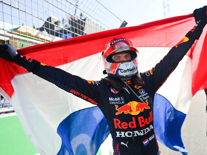 F1 2021: Verstappen vince anche in Olanda e torna leader del Mondiale F1 2021: Verstappen vince anche in Olanda e torna leader del Mondiale