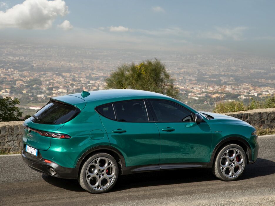 alfa-romeo-tonale-plug-in-hybrid-q4-010