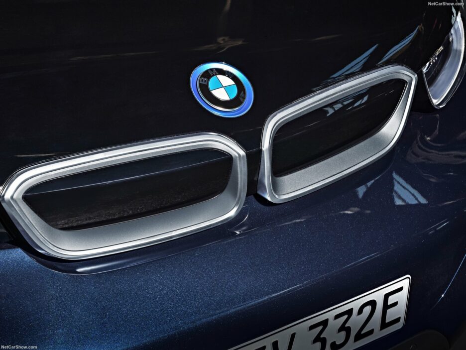 BMW i3 mascherina