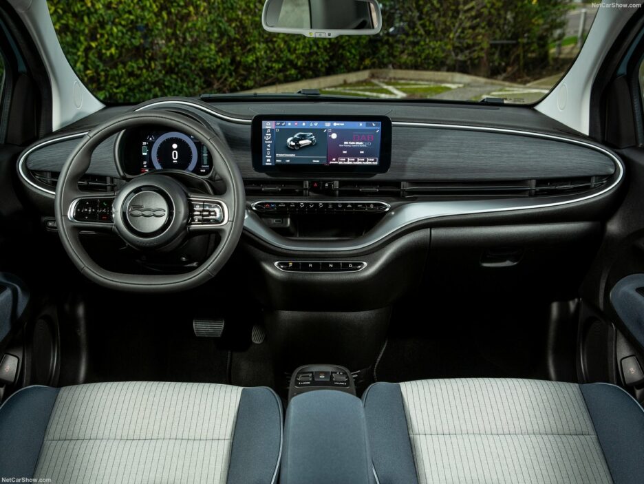 Fiat Nuova 500 interni